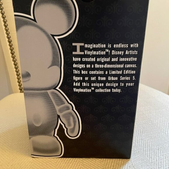 Disney Vinylmation Urban #5 Maria Clapsis 9” Vinyl Collectible Figure Orange NEW - Picture 3 of 6